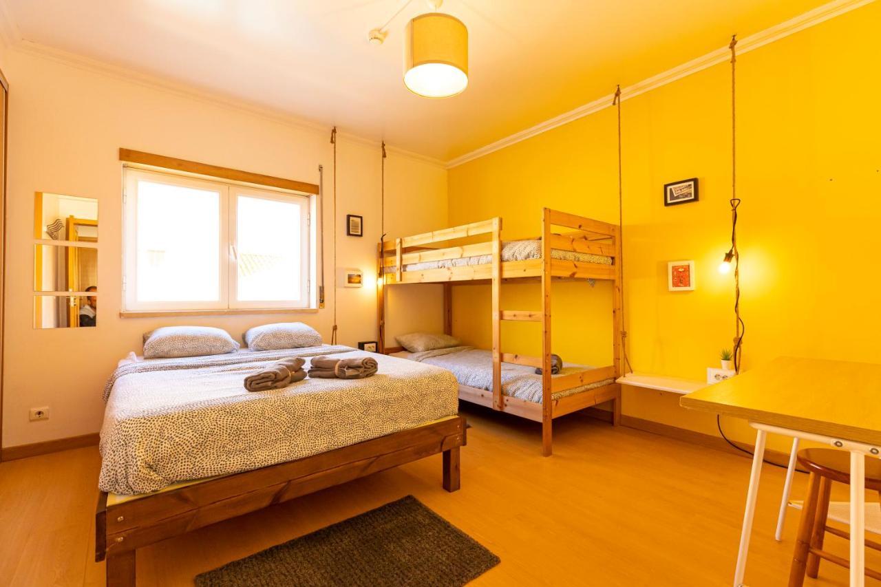 Pineapple Surf House Pansiyon Atouguia Da Baleia Dış mekan fotoğraf