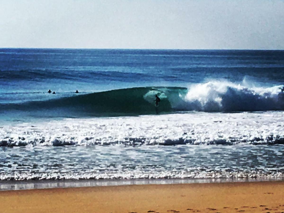 Pineapple Surf House Pansiyon Atouguia Da Baleia Dış mekan fotoğraf