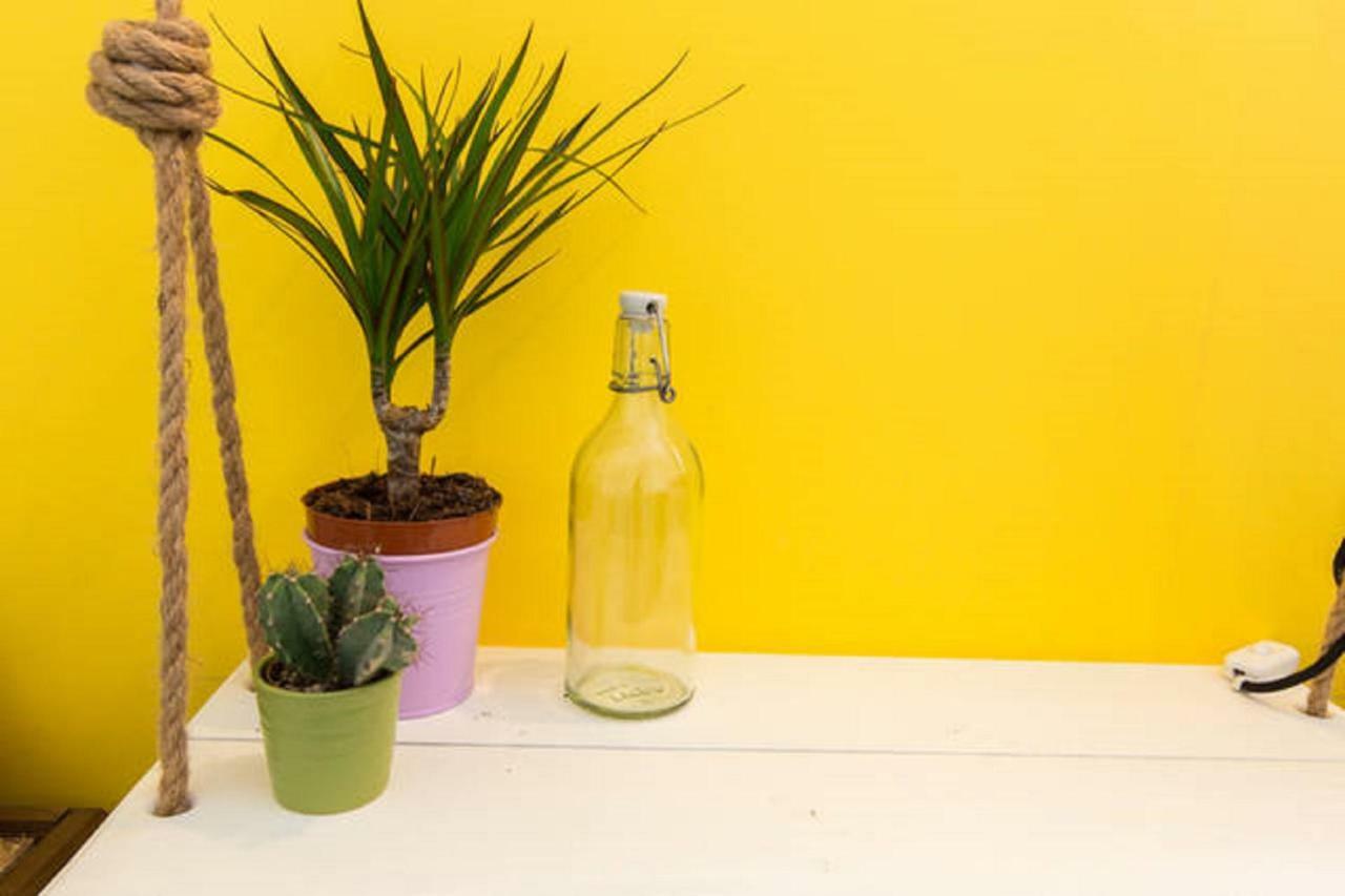 Pineapple Surf House Pansiyon Atouguia Da Baleia Dış mekan fotoğraf